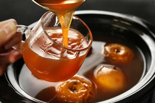 Wassail<br />Picture credits: www.foodgeeks.com