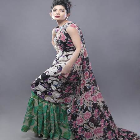 Fusion Sari: Try new ways to flaunt the nine yards