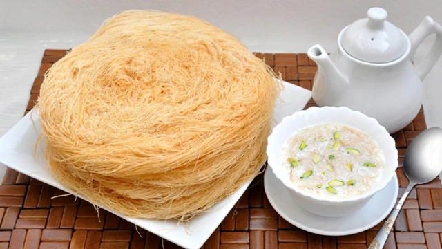 Makar Sankranti 2018: Gorge on these traditional delicacies this Makar Sankranti