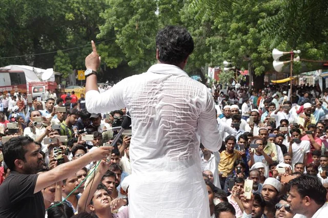 Imran Pratapgarhi at Lahu Bol Raha