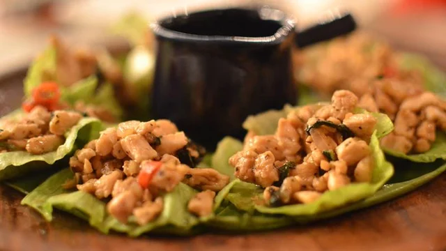 Visiting the Kala Ghoda Arts Festival? 10 restaurants you can grab a quick bite!