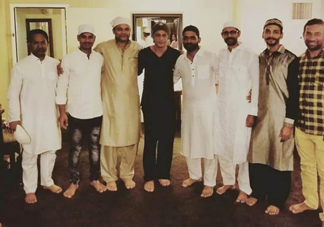 Shah Rukh Khan celebrates Eid in Orlando with Zero crew