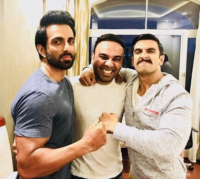 ‘Simmba’: Ranveer Singh and his villain Sonu Sood enjoy in Hyderabad