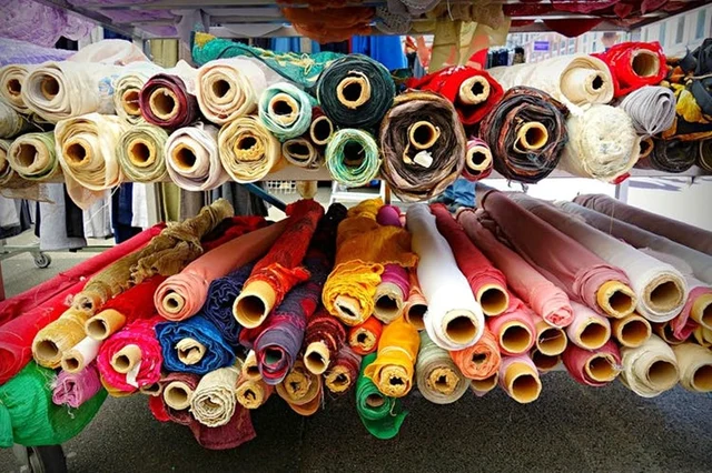 National Handloom Day 2018: 8 Mumbai markets for fabrics on a budget!