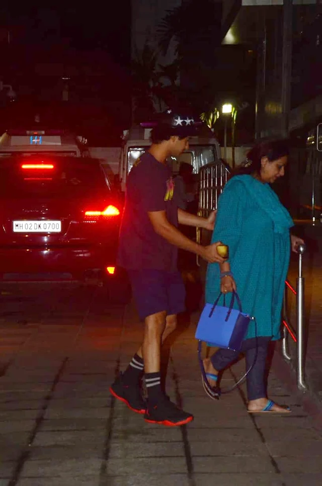 Ishaan Khatter and Shahid Kapoor’s mother Neelima Azim spotted at Hinduja Hospital. Photo By: Viral Bhayani