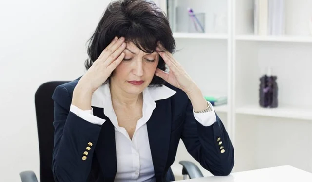Agony Aunt helps to handle common workplace challenges