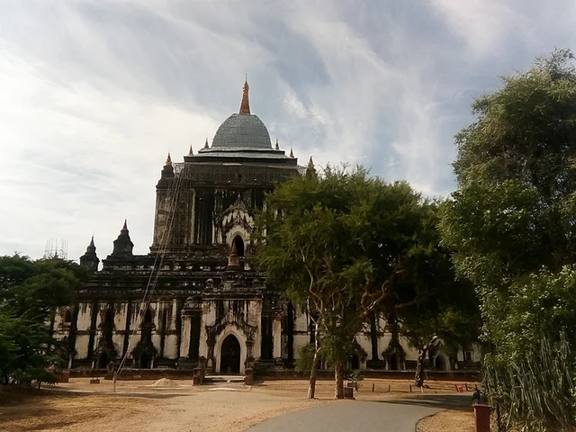 Thatbyinnyu Temple