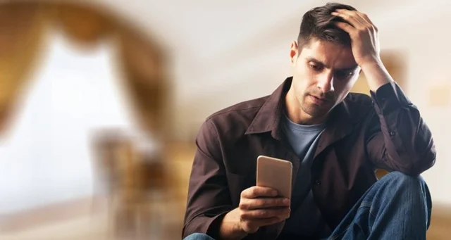 Agony Aunt: My boyfriend just shifted to London, and I can’t cope with it