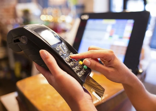 Know What is a Credit Card and its Various Charges