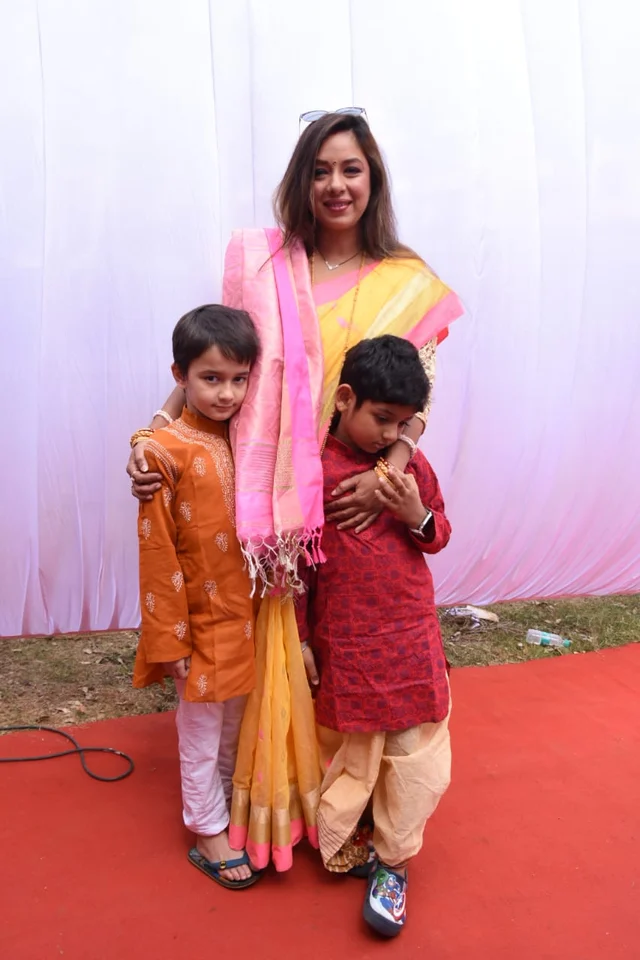 Rupali Ganguly along with her kids, Pic courtesy: Viral Bhayani