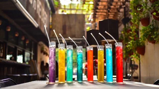 IPL 2019: From 60 percent off on every sixer to beer at Rs 12, amazing drinks and food deals in Mumbai