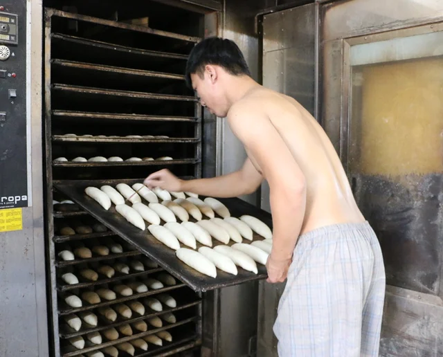 Making of Banh Mi bread