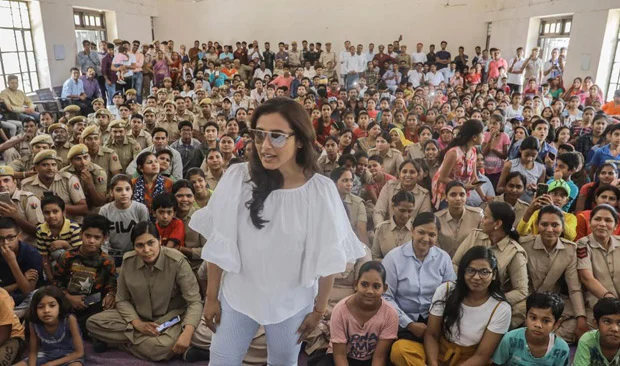 Rani Mukerji meets the police force at Kota while shooting for Mardaani 2