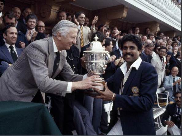 Kapil Dev with 1983 World Cup. Pic: @ICC/ Twitter