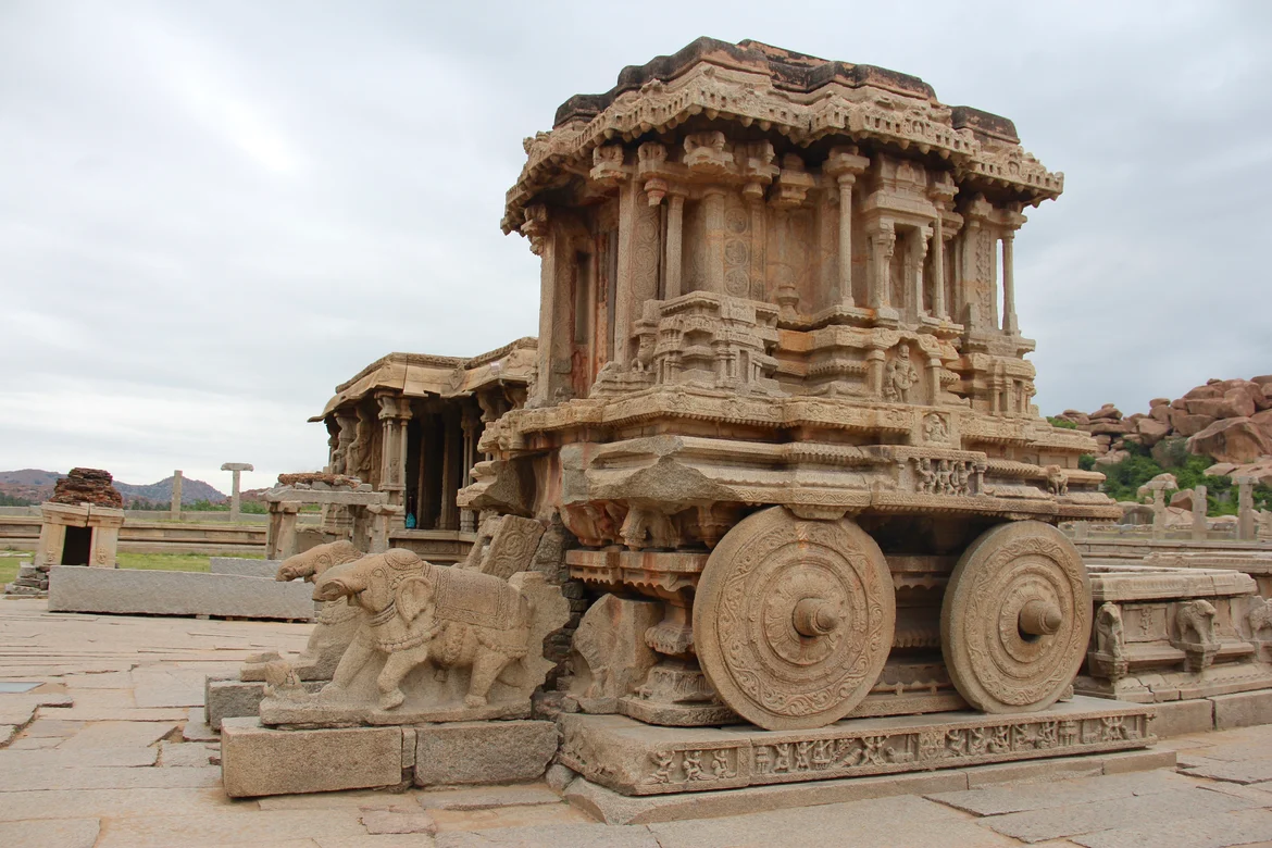 The stone chariot at the Vithala templex complex in Hampi