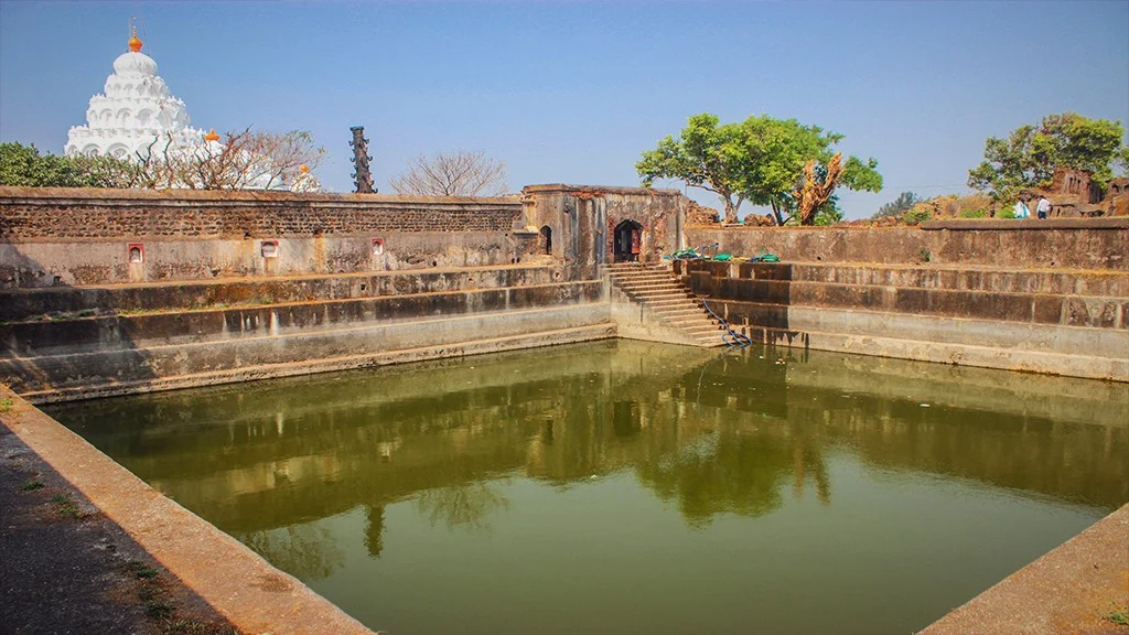 Inside the Kolaba Fort 