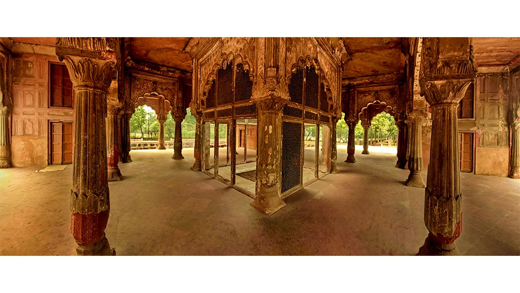 Tomb of Roshanara Begum 