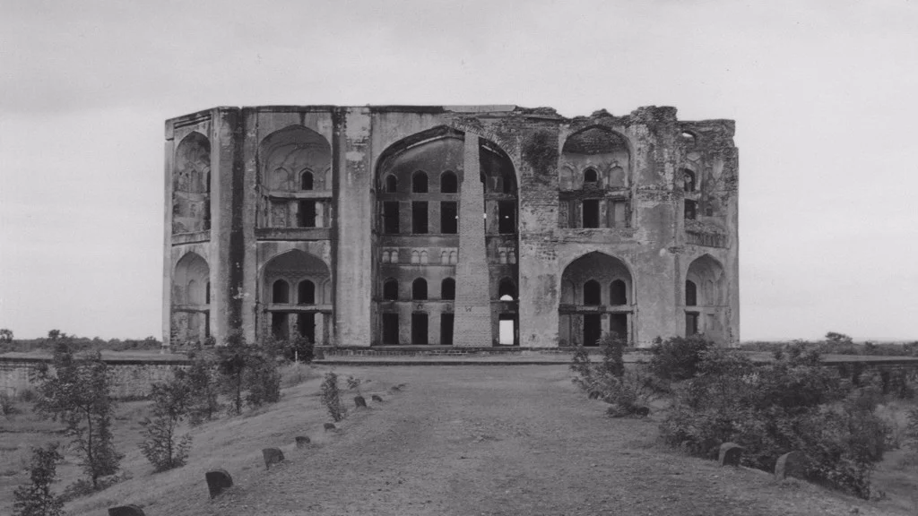 Farah Bakhsh Bagh, Ahmadnagar