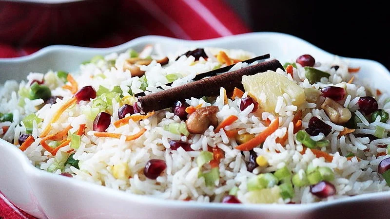 The similarities between<i> biryani</i> and<i> pulao</i> are often debated