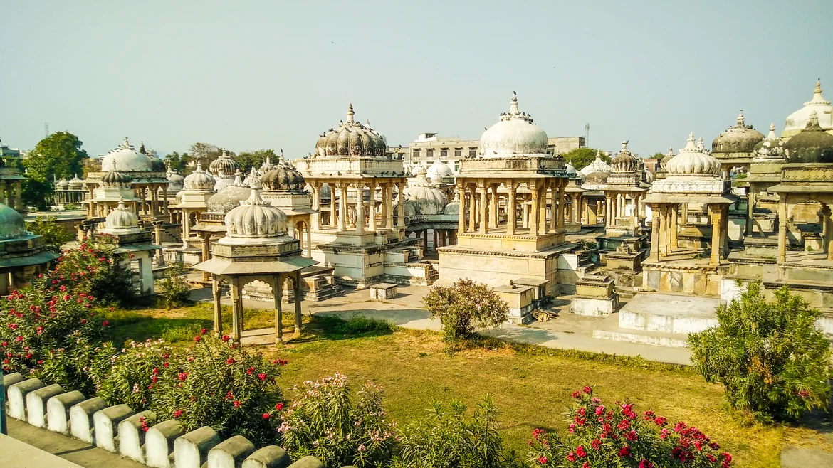 The Ahar cenotaphs are beautiful even in their run-down condition