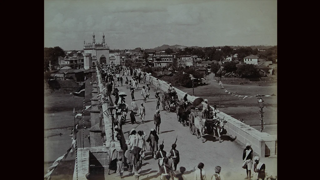 The Purana Pul Bridge