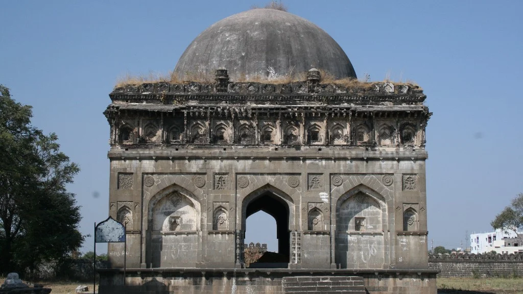Bagh Rauza, Ahmadnagar - Tomb of Ahmad Nizam Shah I