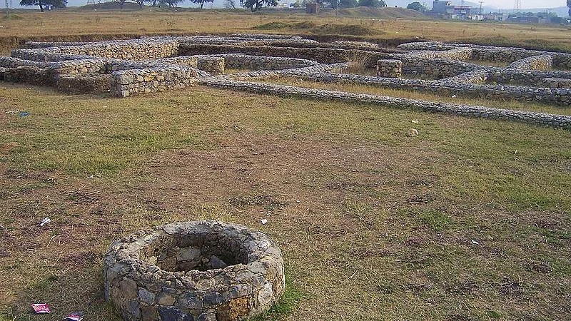 Excaveations at the Bhir mound in Pakistan