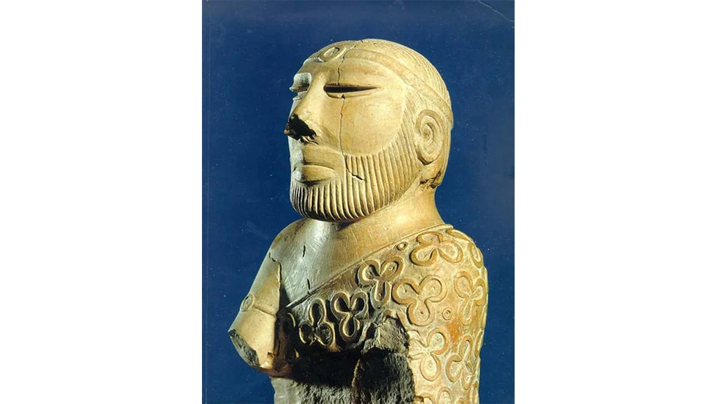 Bust of the Priest-king wearing shawl 