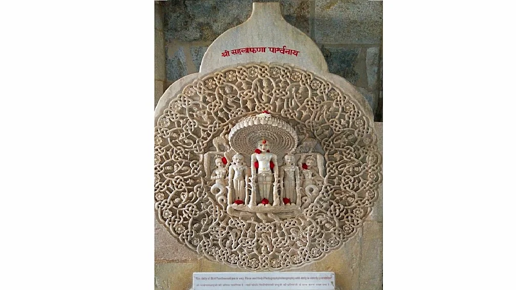 Lord Parshvanath with 1008 headed serpent 