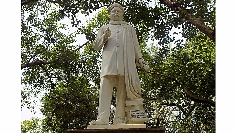 Statue of Gopal Krishna Gokhale 