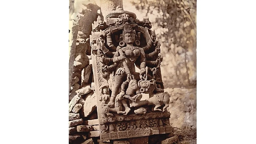 Idol of <i>Mahishasurmardini</i> photographed by Joseph David Beglar in 1872-73 in Jarkhand