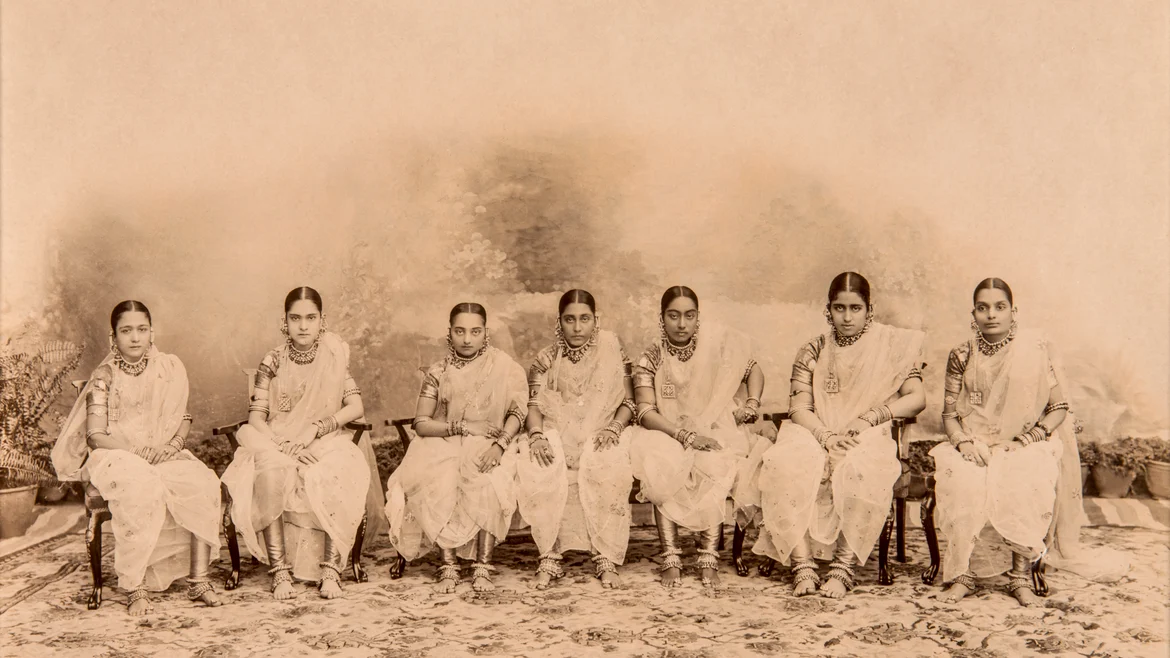 Mahallat-e-Mubarak, Wives of Nizam VII, Mir Osman Ali Khan, c. 1915