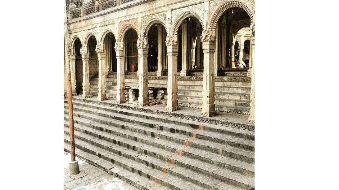 Pakka Ghat <i>baradari </i>