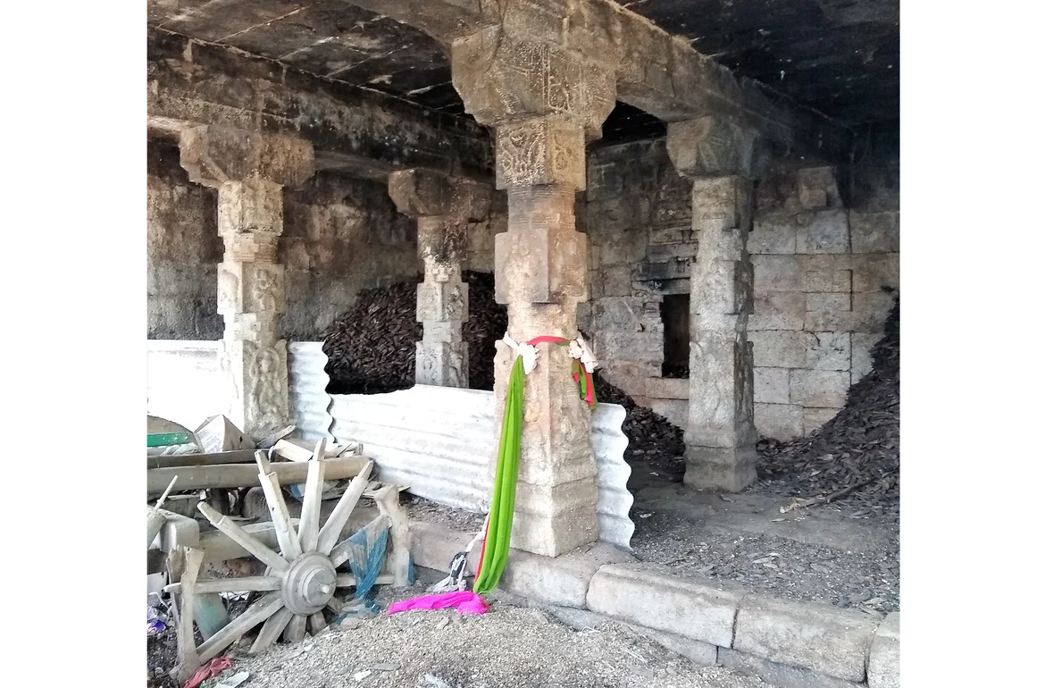 “Wochuru is an inn (Choultry) with a pent roof of tiles, and was built for the accommodation of travellers …”