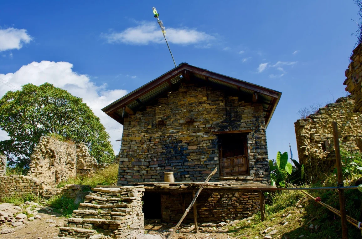 A traditional house in Thembang