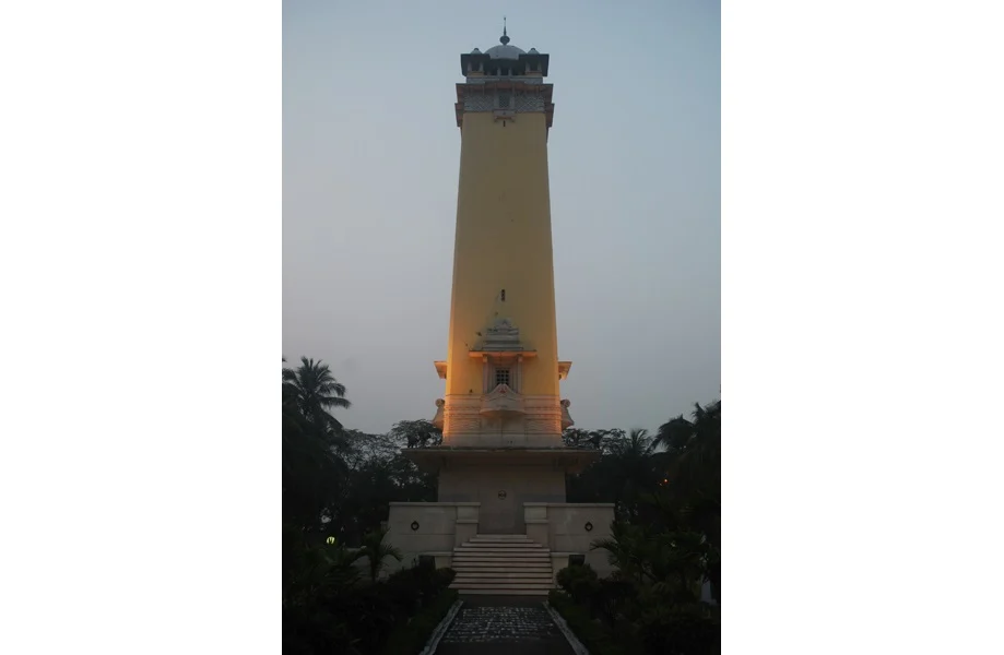 Lascar War memorial
