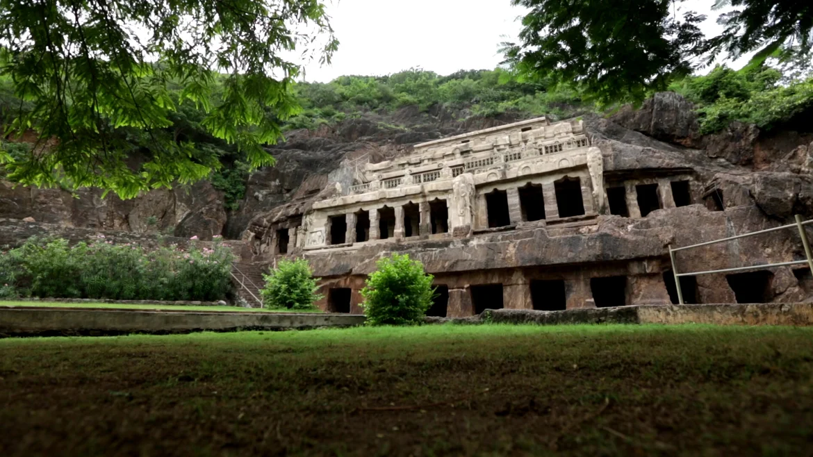 Undavalli caves