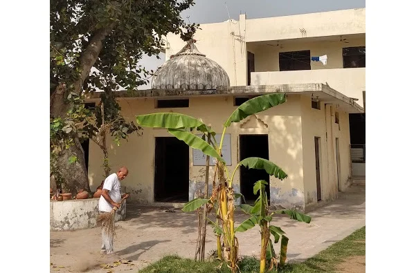 Shiv Mandir, Barahi Talab