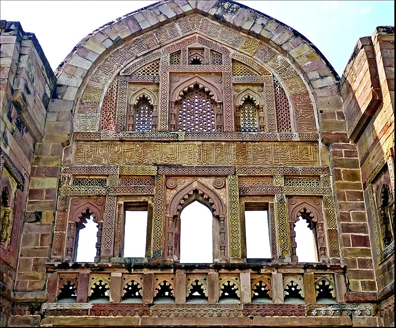 Heavy latticework at Jhinjhiri Masjid