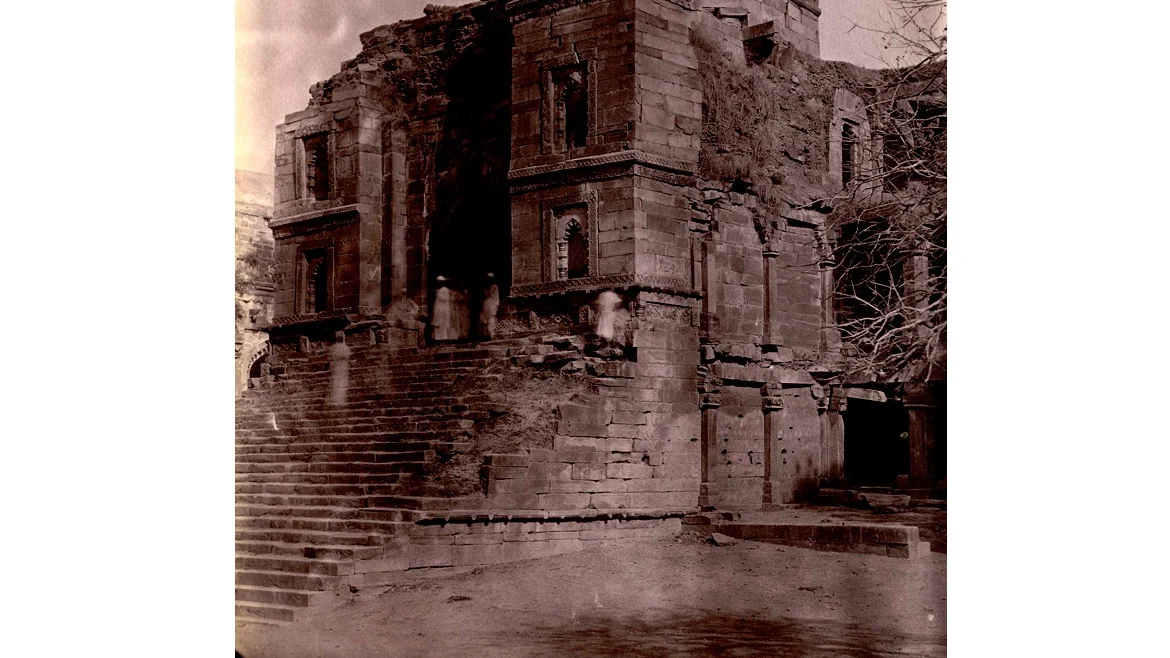 Southern Gateway of Jama Masjid, a photograph by David Joseph, 1870