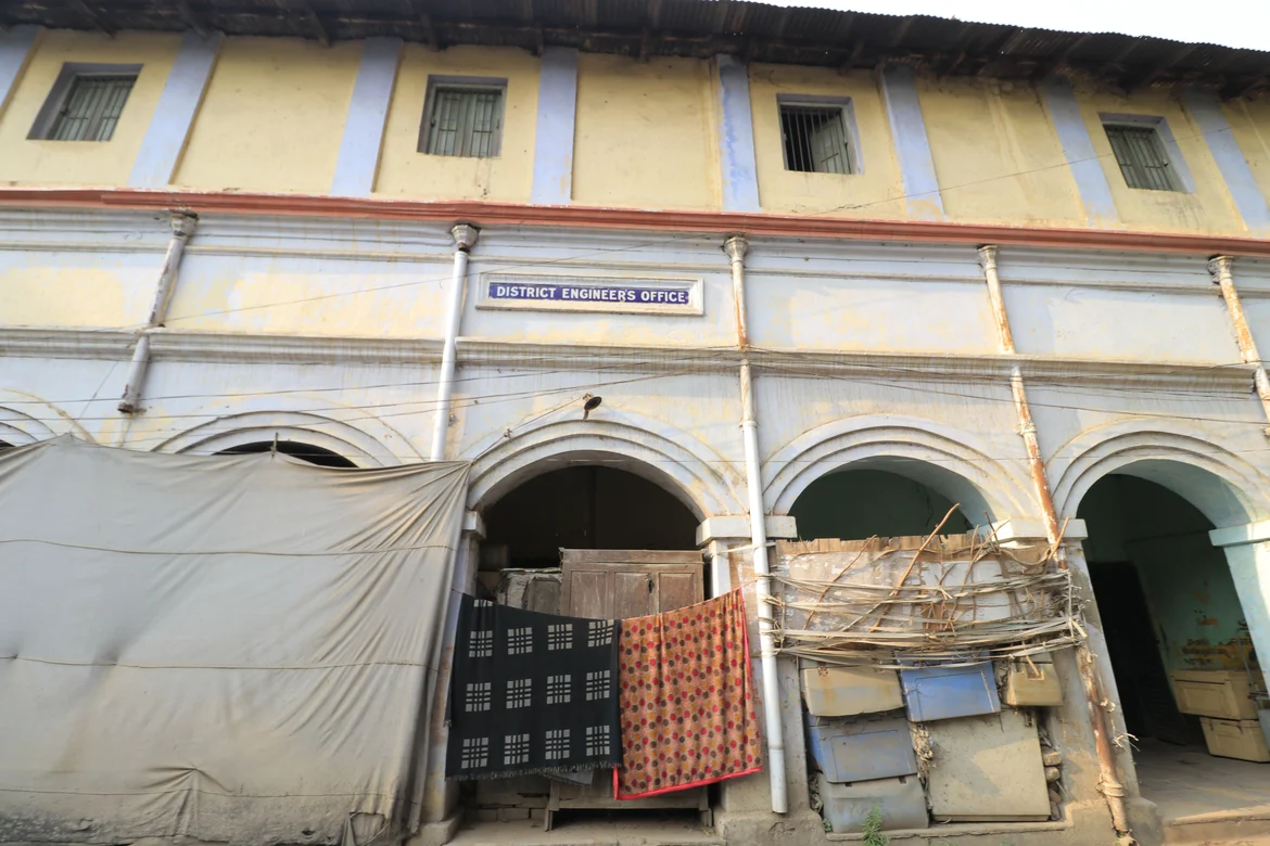 A view of the facade of a Dutch-buit District Engineers Office