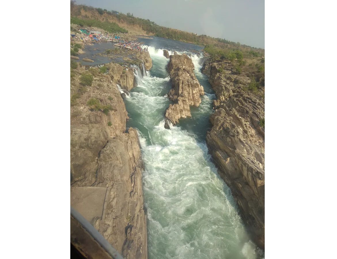 Dhuandhar Falls