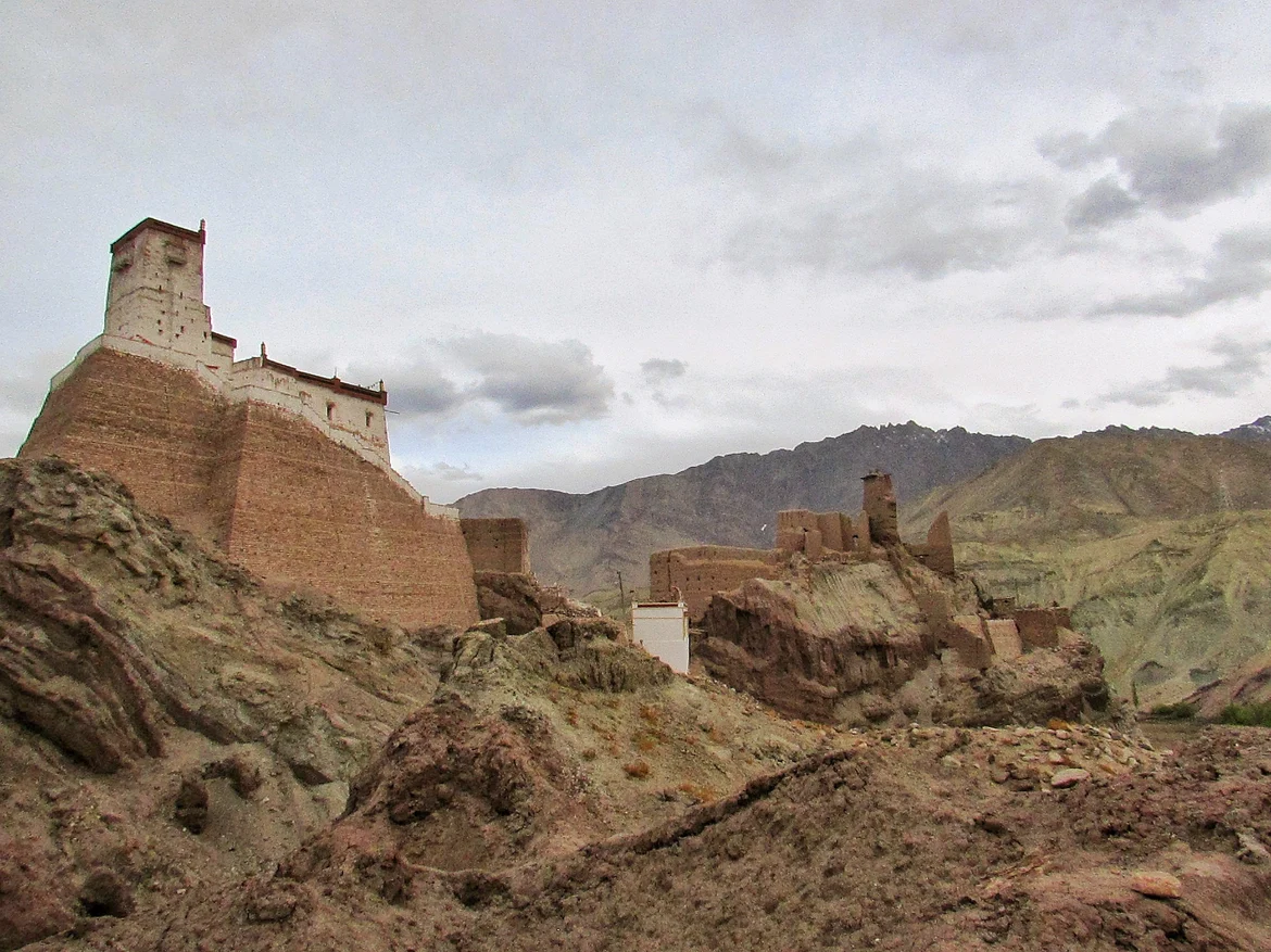 Basgo Fort