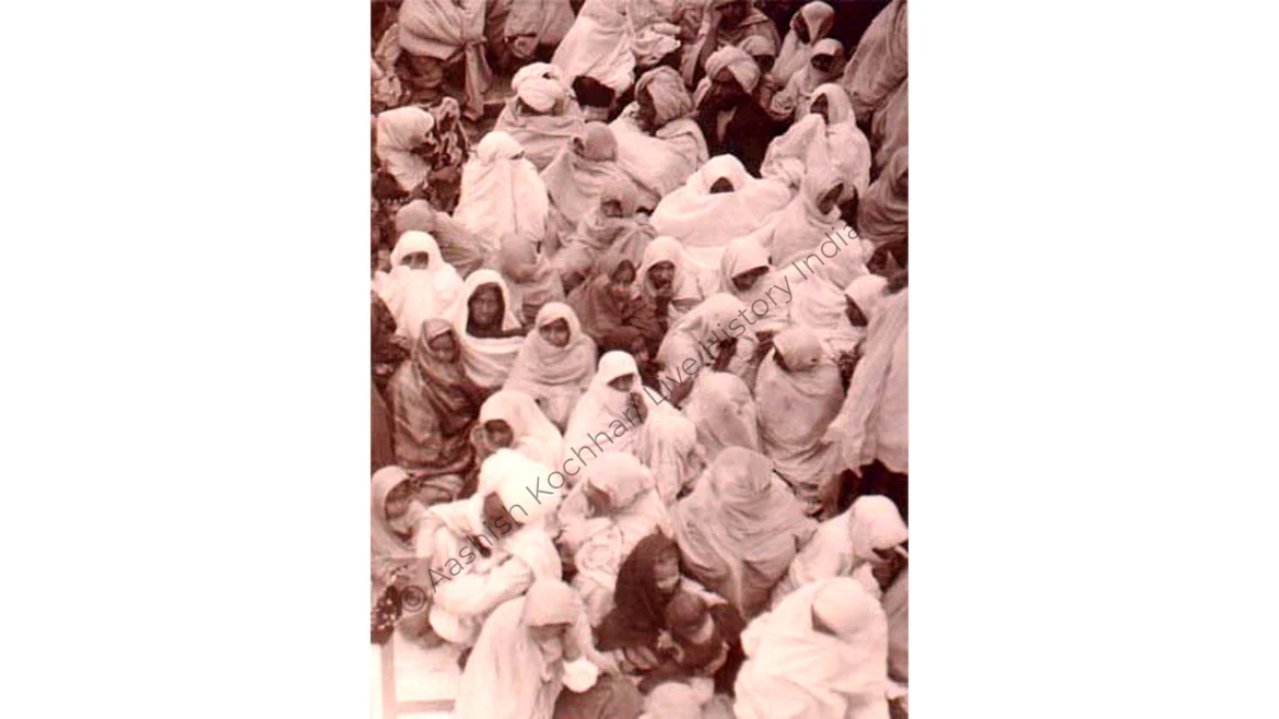 Families of killed mourning in Bagh after incident
