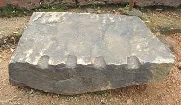 Footprints of the Queen