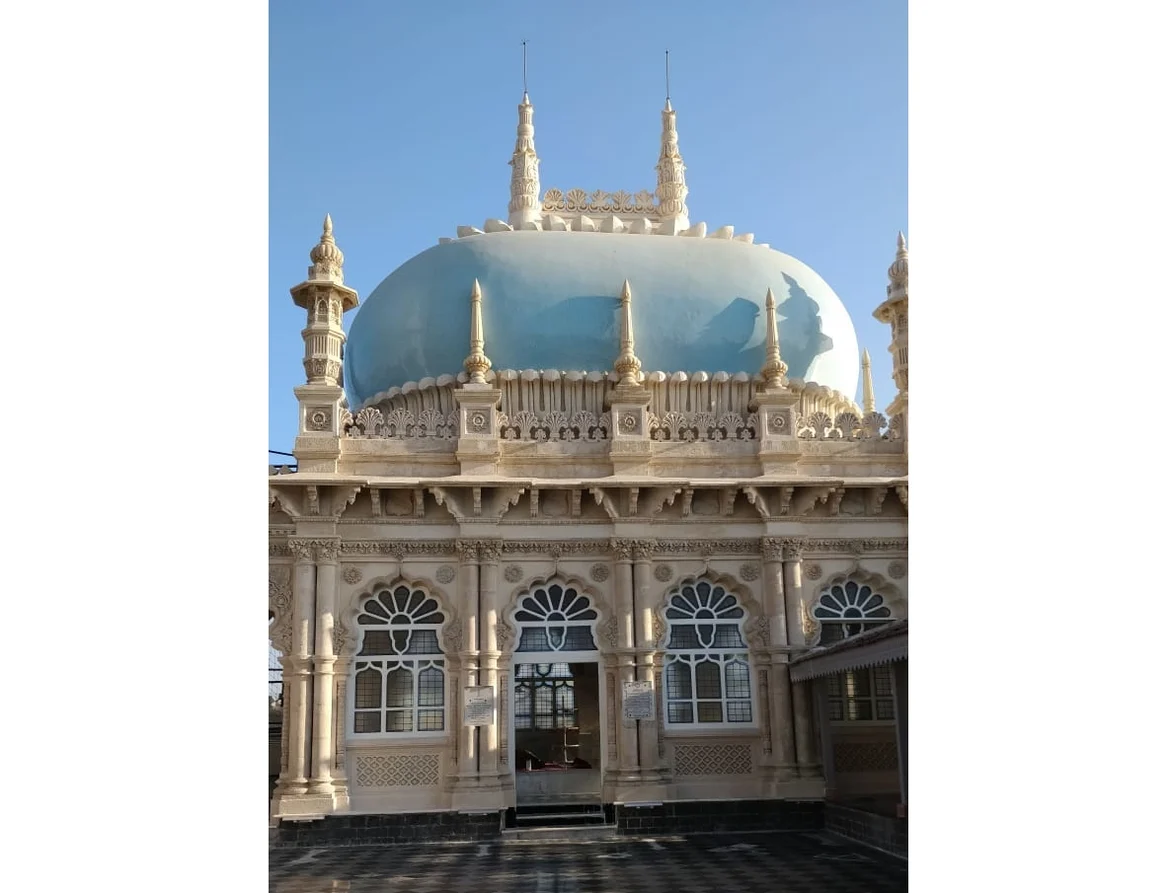 The blue-domed burial tomb