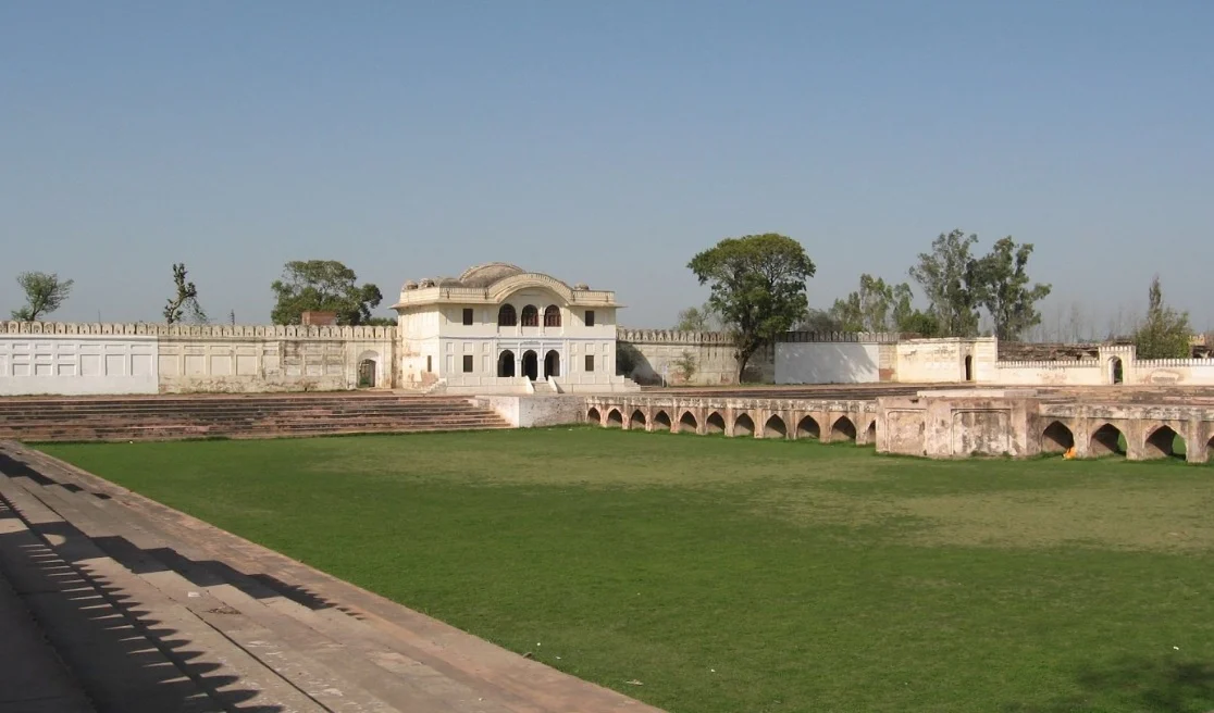 Aam Khas Baug