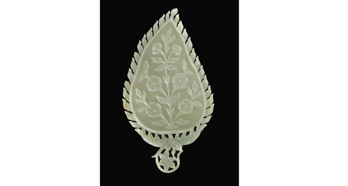 Mirror in the shape of a leaf, circa 1675-1700 CE