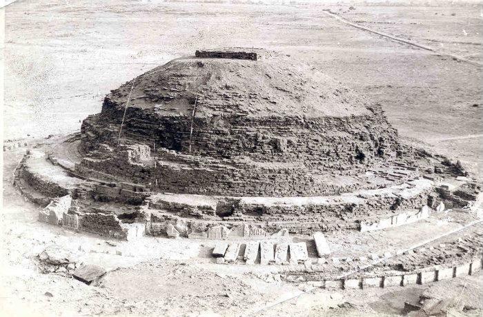 Photograph taken in the 1970s during the excavation