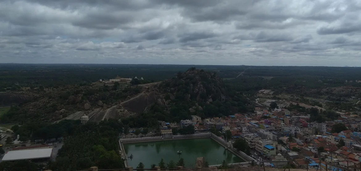 Shravanabelagola as seen from Vindhyagiri